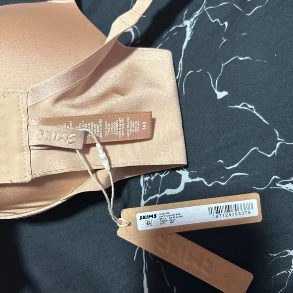 nwt skims nipple bra 34D clay